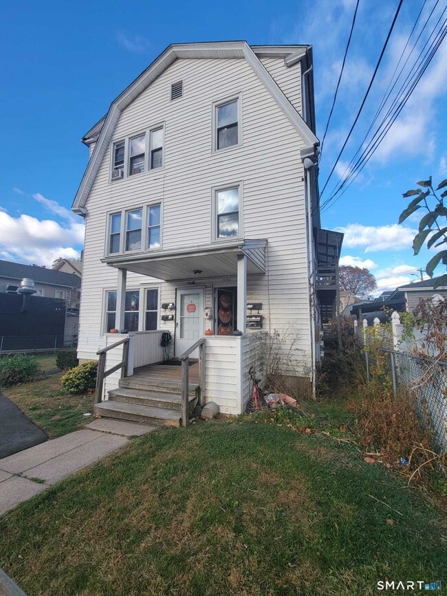 Building Photo - 1048 Broad St