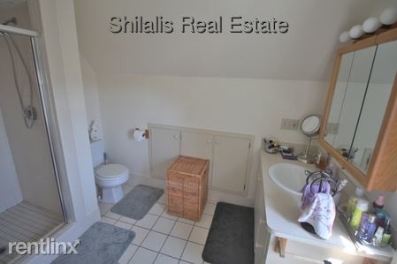 Foto del edificio - 3 br, 2 bath Apartment - 64 Brooks Ave 2