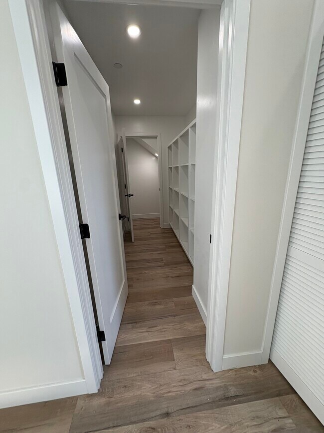 Foto del edificio - 260 Donax Ave