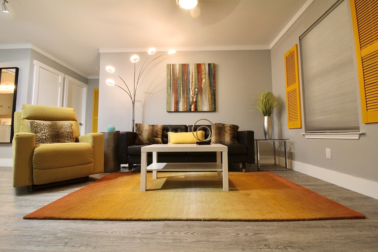 Primary Photo - Metro Flats