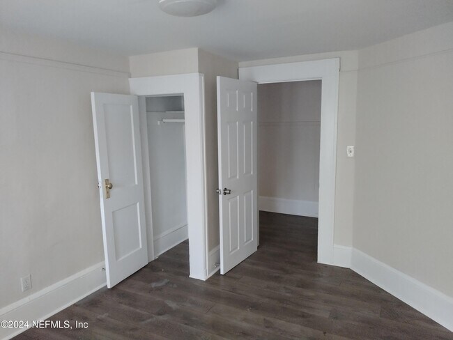 Building Photo - 3930 Notter Ave