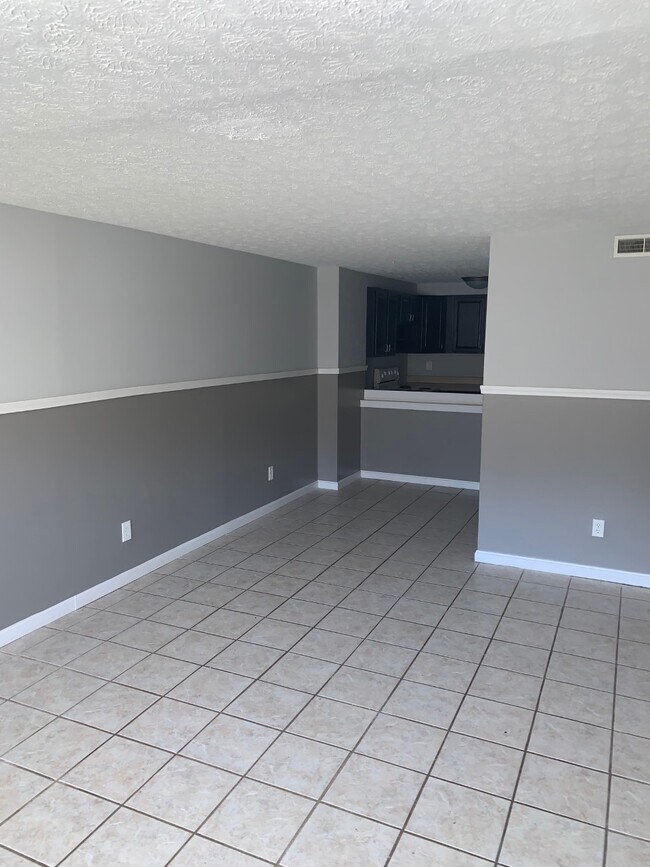 Building Photo - 307 London Acres Dr