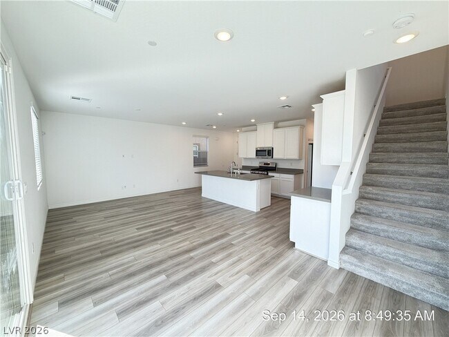 Building Photo - 8856 Flora Run Ave