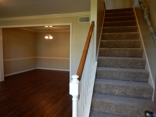 Building Photo - River Oaks Townhouse 3 bed/ 2.5 bath