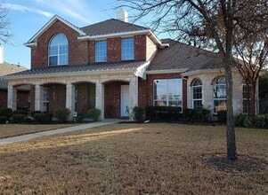 Building Photo - 1632 Lake Travis Dr