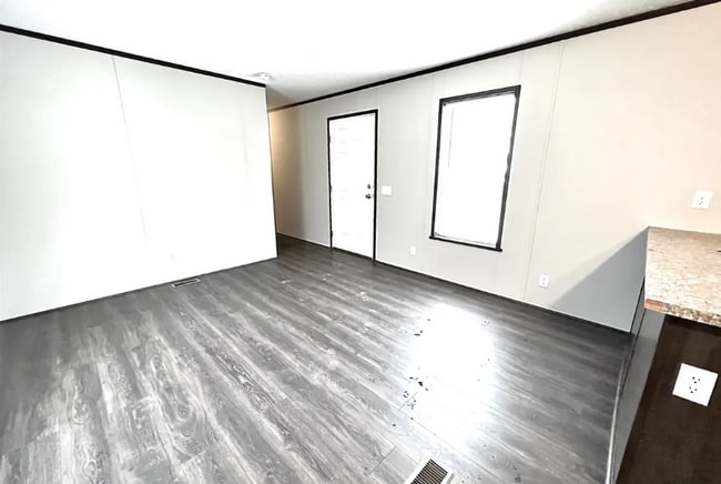 Foto del edificio - 17020 Sleepy Hollow Blvd