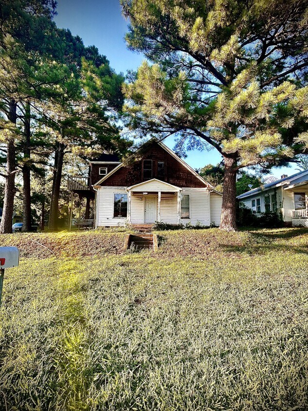 Foto principal - 1404 Callahan St