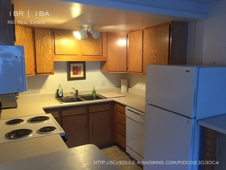 Foto principal - 3550 S Pennsylvania St