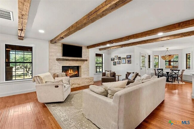 Foto del edificio - 301 Medlin Creek Loop