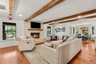 Building Photo - 301 Medlin Creek Loop