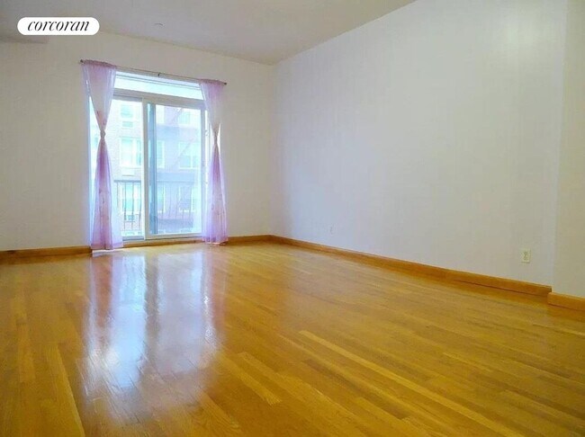 Foto del edificio - 852 E 7th St