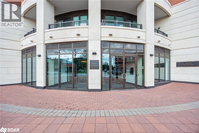 Building Photo - 1 Hume St