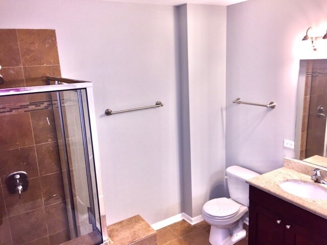 Foto del edificio - 6543 S Ingleside Ave