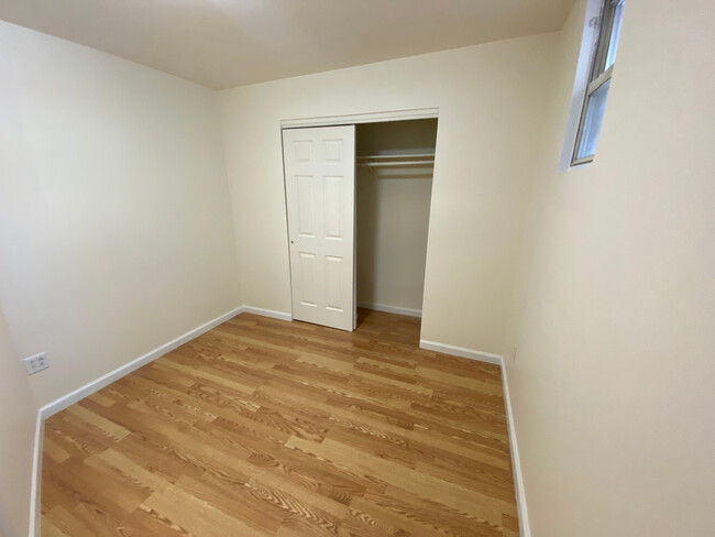 Foto del edificio - 244 E 79th St