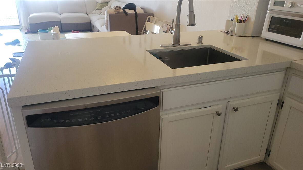 Foto del edificio - 2140 Willowbury Dr