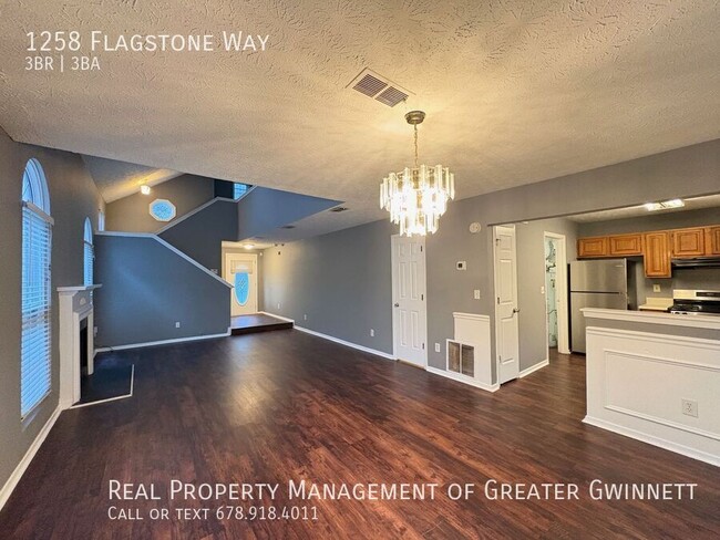 Foto del edificio - 1258 Flagstone Way NW