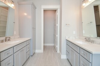 Building Photo - 18526 Bridgeway Ln