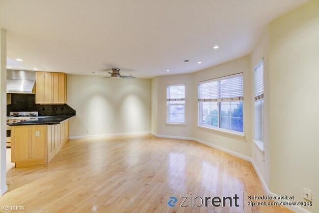Building Photo - 3 br, 2 bath Condo - 2577 Harrison Street,...