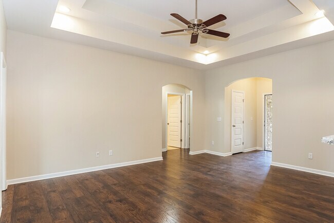 Foto del edificio - 16363 Pottery Ln