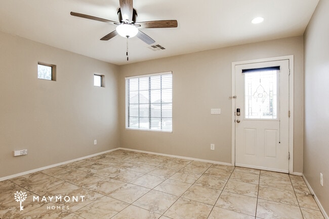 Building Photo - 6518 W Red Fox Rd