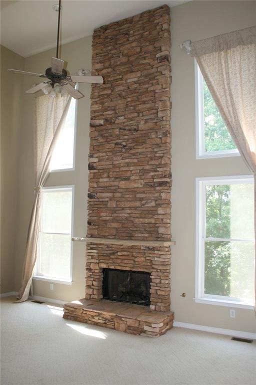Foto del edificio - 240 Westbury Ln