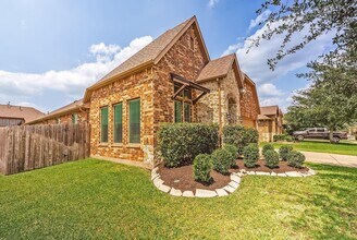 Building Photo - 23426 Tirino Shores Dr