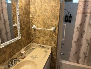 Building Photo - 566 Hogan Dr