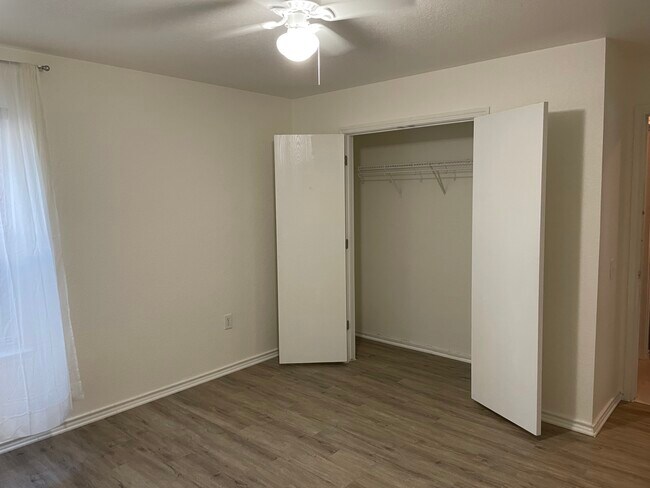 Building Photo - 5709 Abby Ann Ln