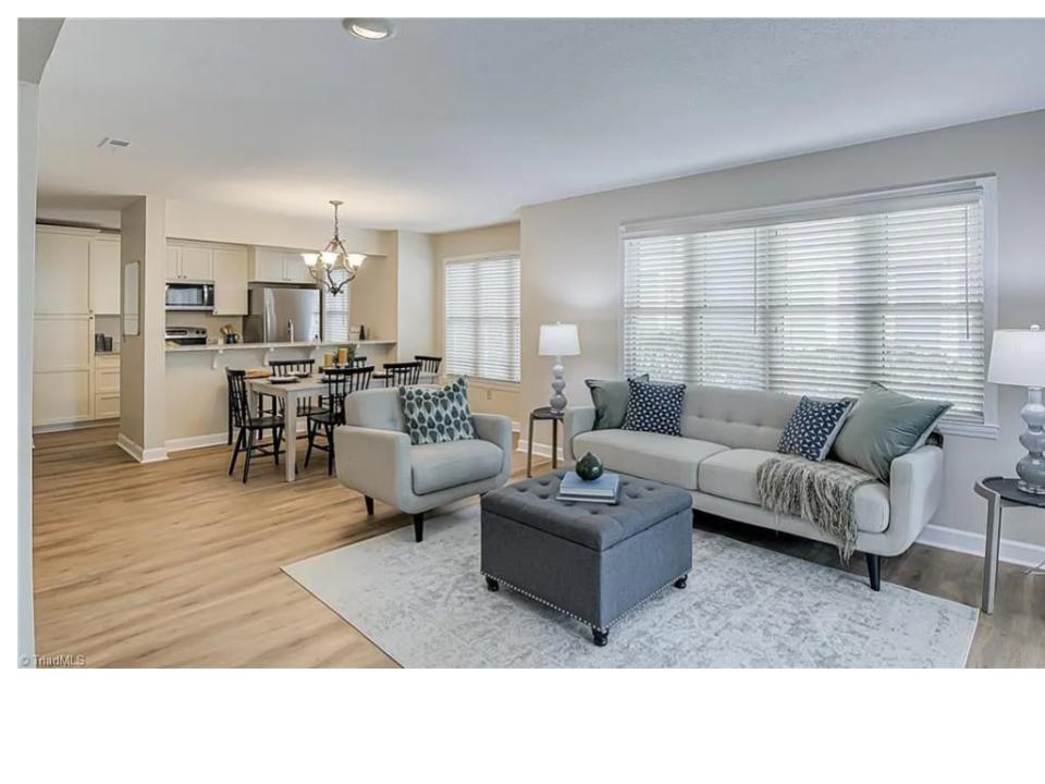Foto principal - 230 Oakwood Ct