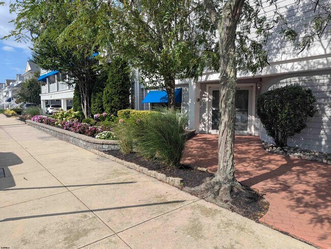 Foto del edificio - 1008 Wesley Ave
