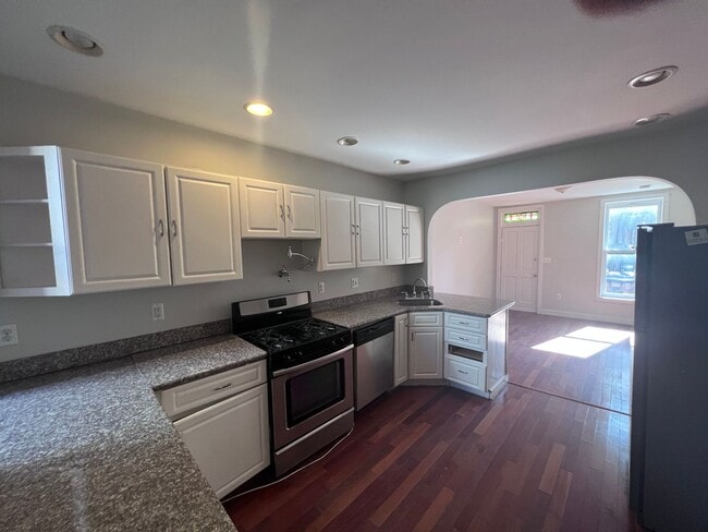 Building Photo - Charming 3 Bedroom/2 Bathroom Townhome in Upper Fells Point, Baltimore, MD!
