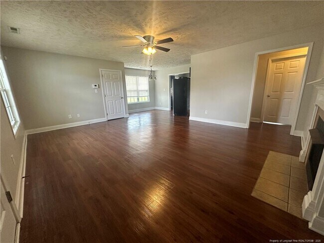 Foto del edificio - 450 Copper Creek Dr