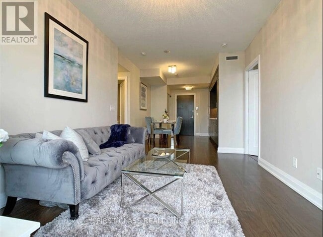 Building Photo - 5 Sheppard Ave E