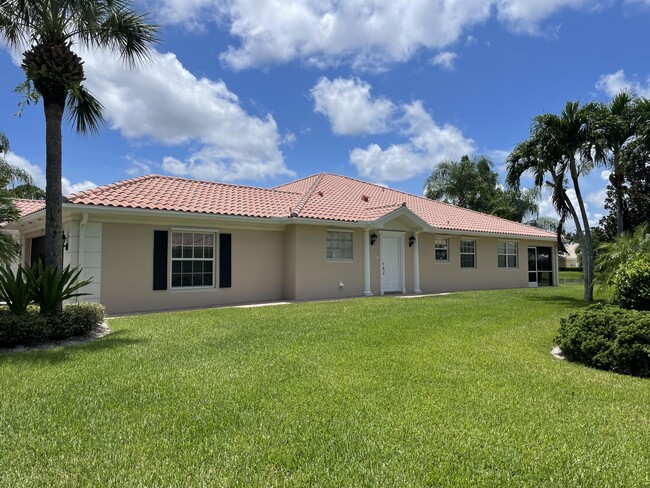 Building Photo - 5159 Magnolia Bay Cir