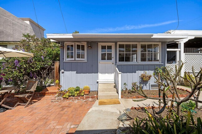 Foto del edificio - Woods Cove Furnished Cottage