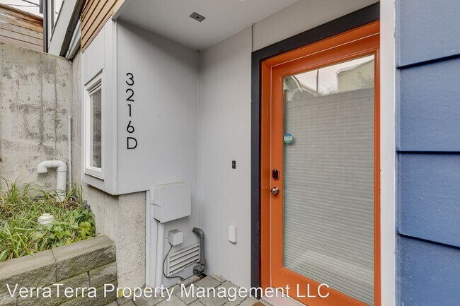 Foto del edificio - 3 br, 2.5 bath House - 3216 15th Ave W Unit D