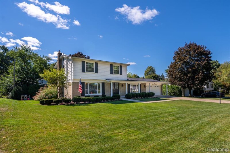 Primary Photo - 2565 Alveston Dr