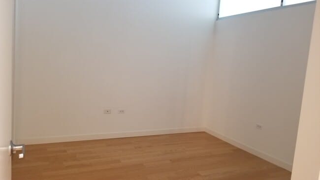 Building Photo - 235 W Van Buren St