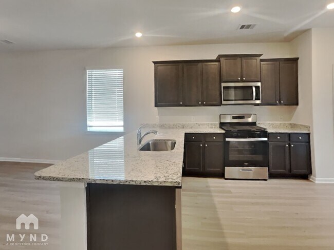 Foto del edificio - 15607 Plum Brk Dr