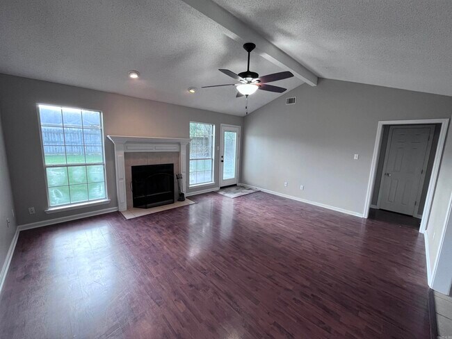 Building Photo - 23 Haywood Dr
