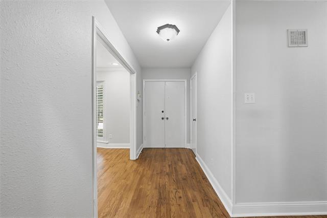 Foto del edificio - 4536 Cloudview Rd