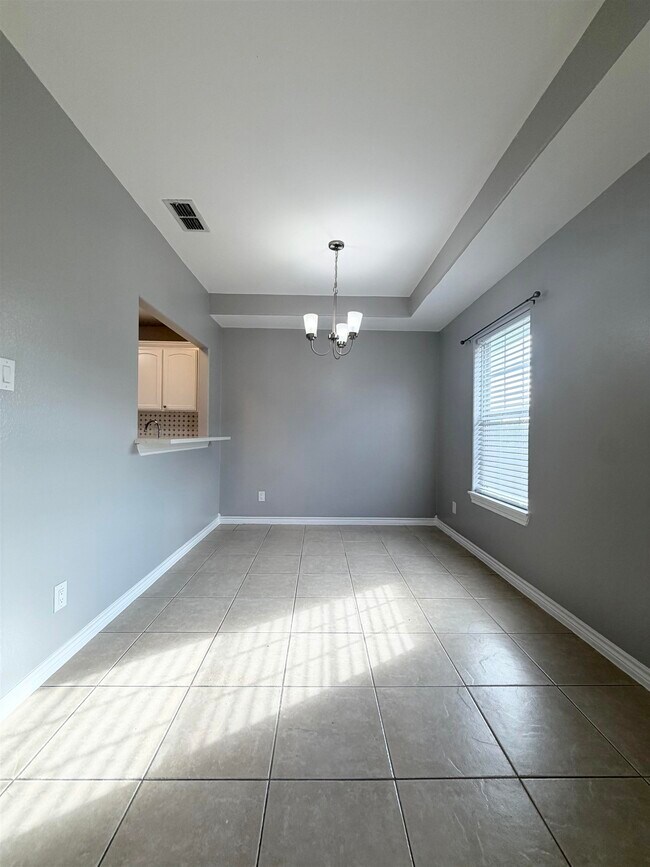 Building Photo - 9804 Cantera Ct