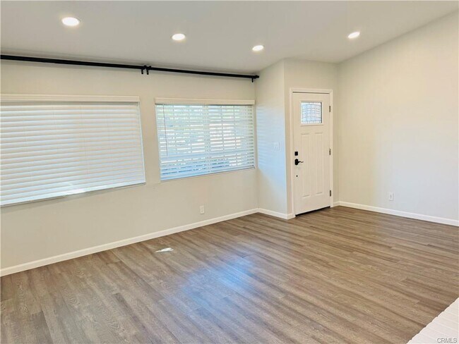 Building Photo - 7320 McLaren Ave