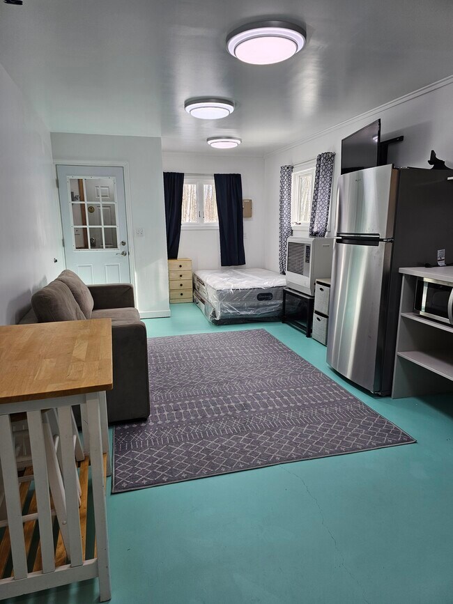 2587 Lunar Ln Unit Studio apartment, Fairbanks, AK 99712 Apartments