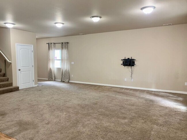 Foto del edificio - 4 Bedroom Home in Convenient Port Orchard ...