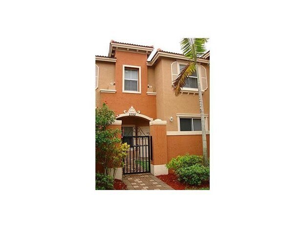 Primary Photo - 2752 SW 120th Ter