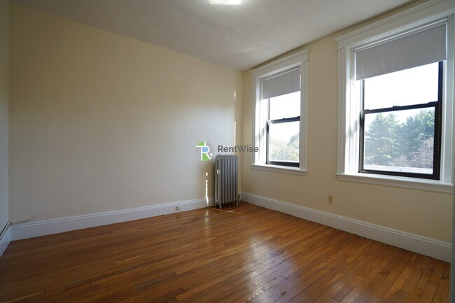 Foto del edificio - 1152 Commonwealth Ave