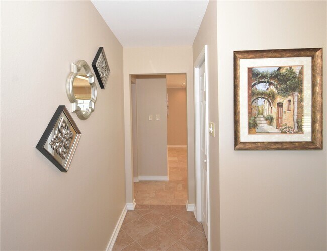 Foto del edificio - 6011 Arboles Dr