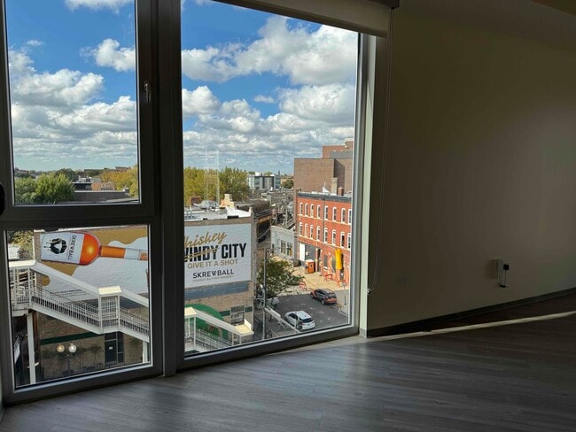 Photo - 1922 N Milwaukee Ave Apartment