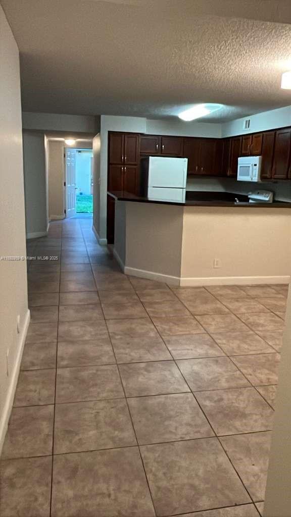 Foto del edificio - 7640 Westwood Dr